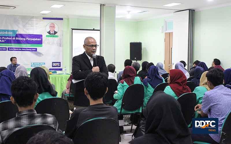 Darussalam Beri Kuliah Umum Soal Profesi Pajak di Era Industri 4.0