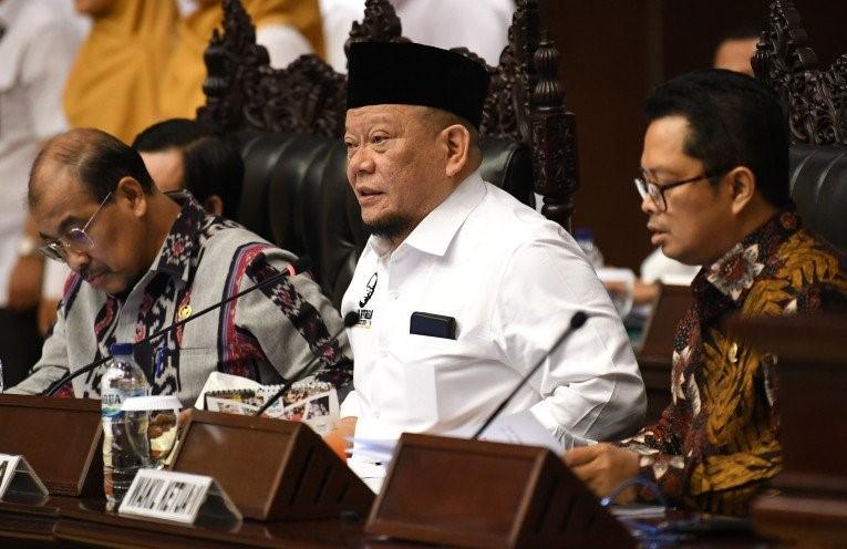 Ketua DPD: Vaksinasi Jadi Kunci Tekan Defisit APBN ke Bawah 3% 