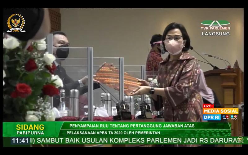 Sri Mulyani Serahkan RUU P2-APBN 2020 kepada DPR