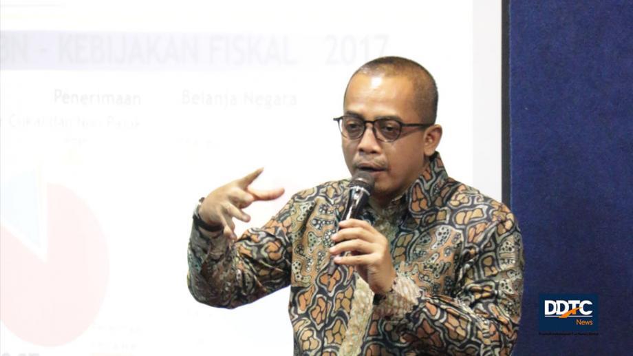 Staf Ahli Bidang Kepatuhan Perpajakan Kementerian Keuangan Suryo Utomo yang juga Ketua Tim Pelaksana Reformasi Perpajakan RI, saat menunjukkan arah reformasi perpajakan Indonesia ke depan.