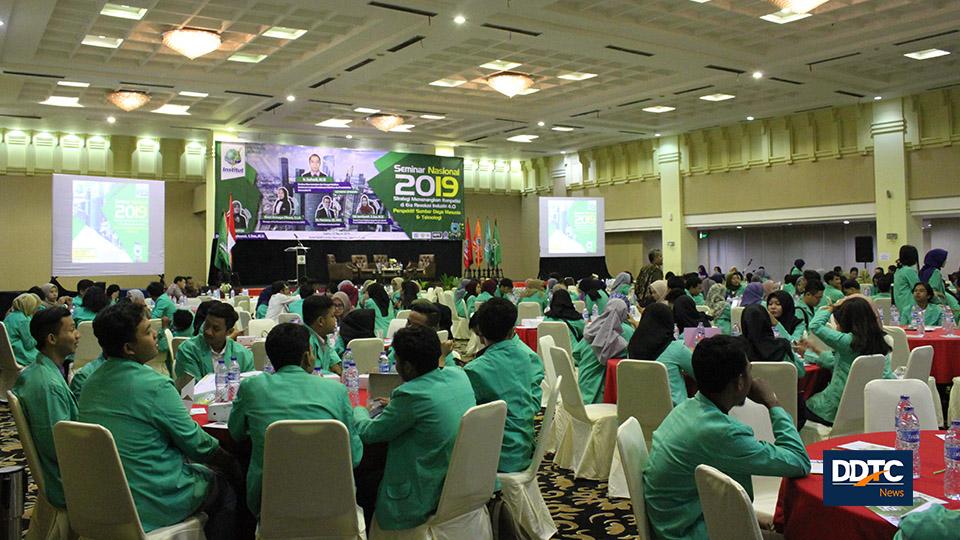  Suasana Seminar Nasional bertajuk. 'Seminar Nasional Strategi Memenangkan Kompetisi di Era Revolusi Industri 4.0, Perspektif Sumber Daya Manusia dan Teknologi', Sabtu (23/3/2019).