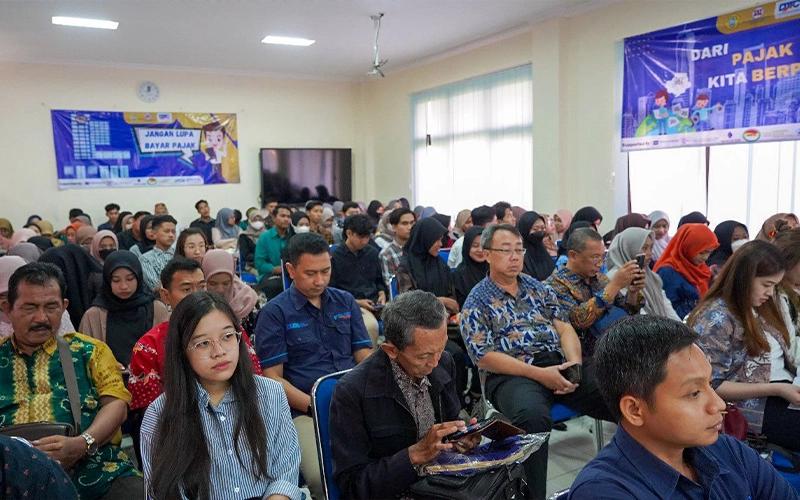 Peserta yang hadir dalam pembukaan Simposium Nasional Perpajakan IX oleh Prodi Akuntansi FEB Universitas Trunojoyo Madura, Rabu (29/11/2023).